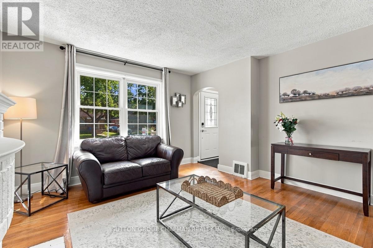 24 Graydon Street, London East (East N), Ontario  N5W 2H7 - Photo 8 - X13822988