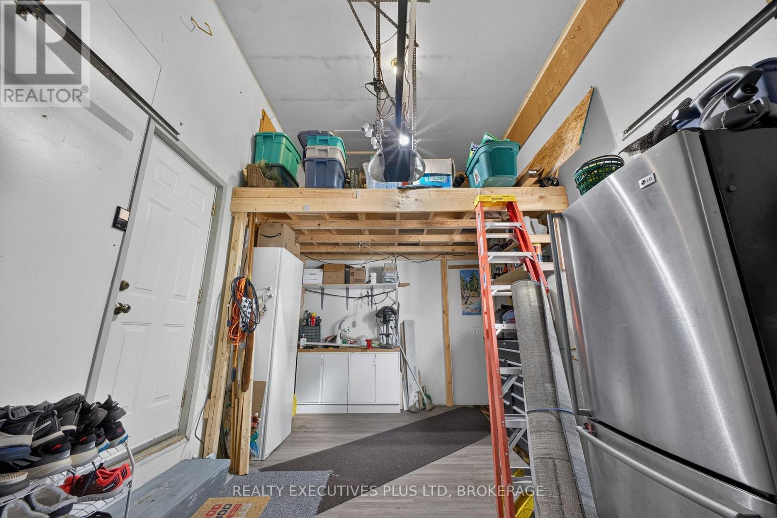7802 Sabine Drive, Niagara Falls, Ontario  L2H 3E4 - Photo 45 - X13821444