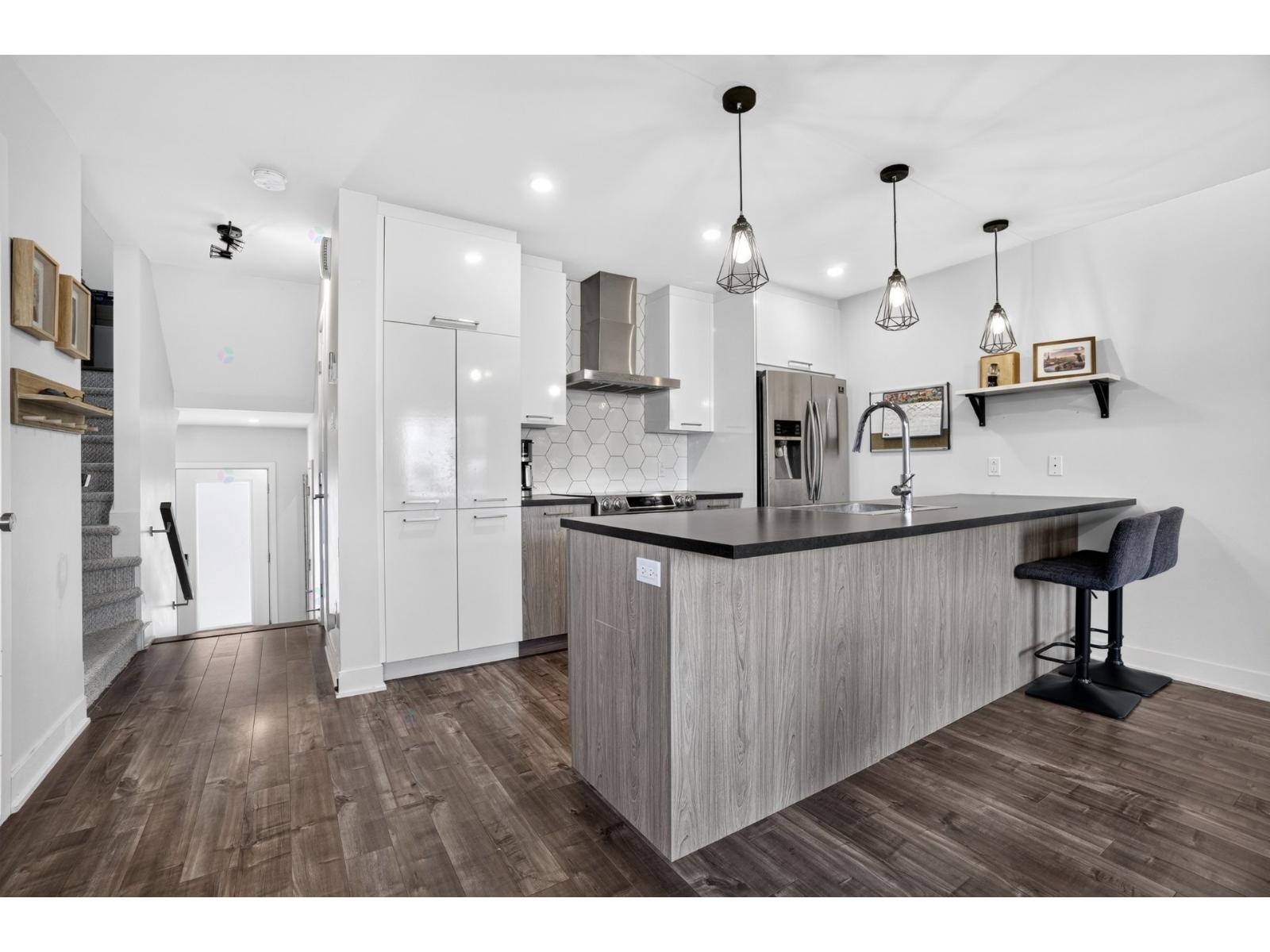157 3e Avenue Saint-Zotique Quebec Canada J0P1Z0 2
