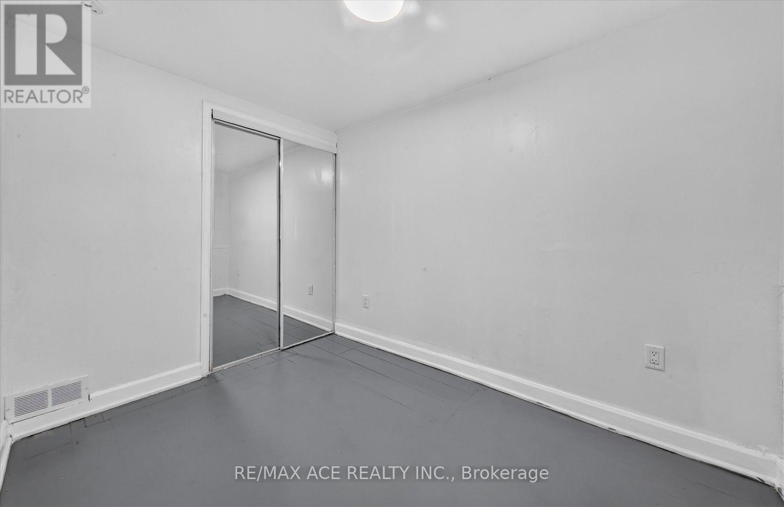47 Laurel Avenue, Toronto, Ontario  M1K 3J4 - Photo 16 - E13822680