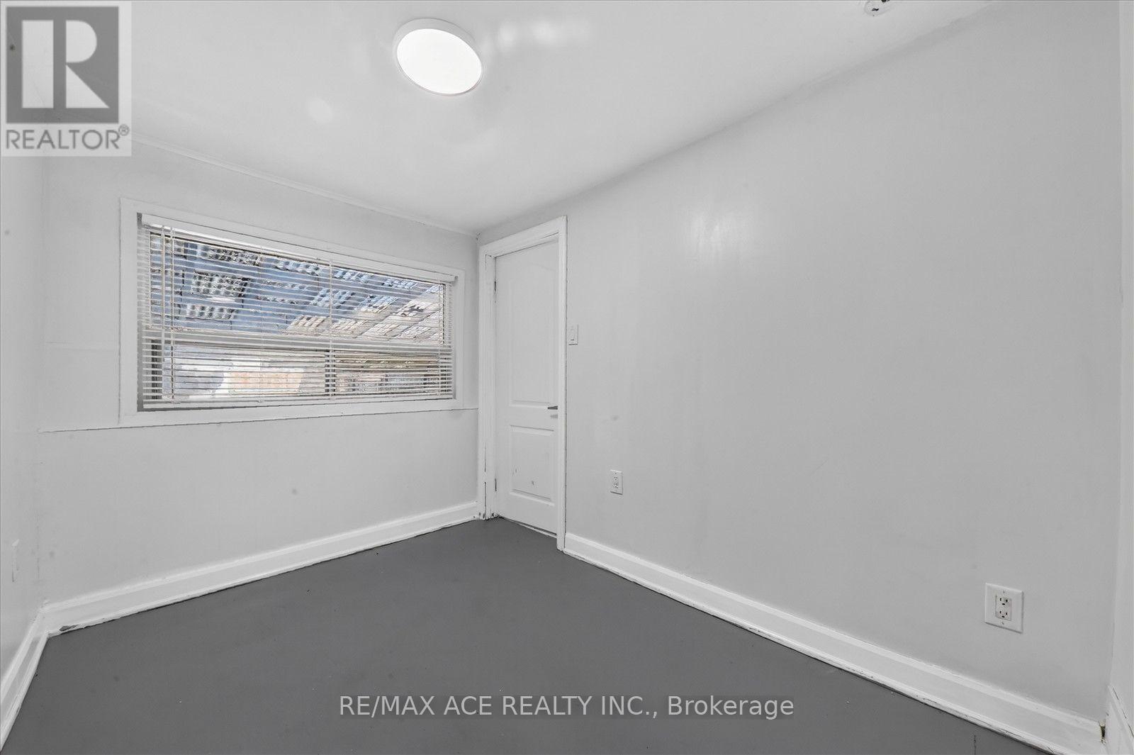 47 Laurel Avenue, Toronto, Ontario  M1K 3J4 - Photo 17 - E13822680