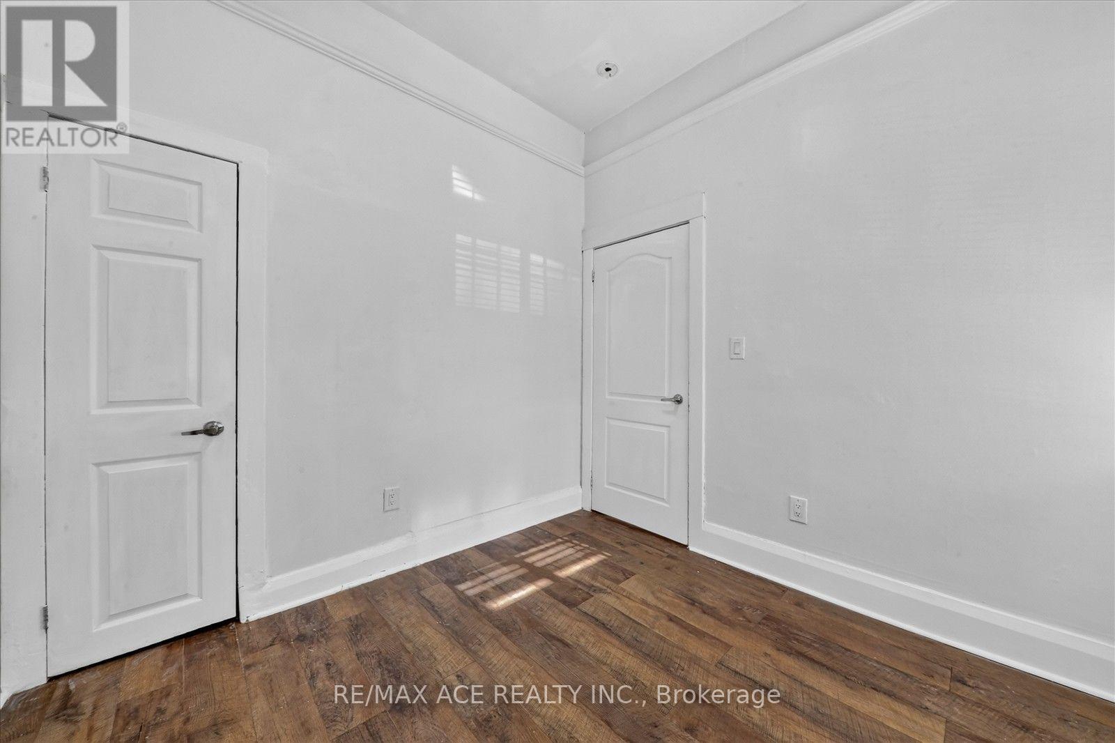 47 Laurel Avenue, Toronto, Ontario  M1K 3J4 - Photo 22 - E13822680