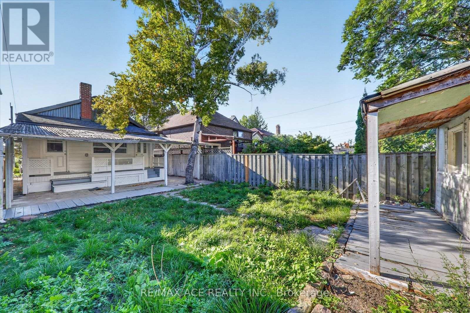 47 Laurel Avenue, Toronto, Ontario  M1K 3J4 - Photo 33 - E13822680