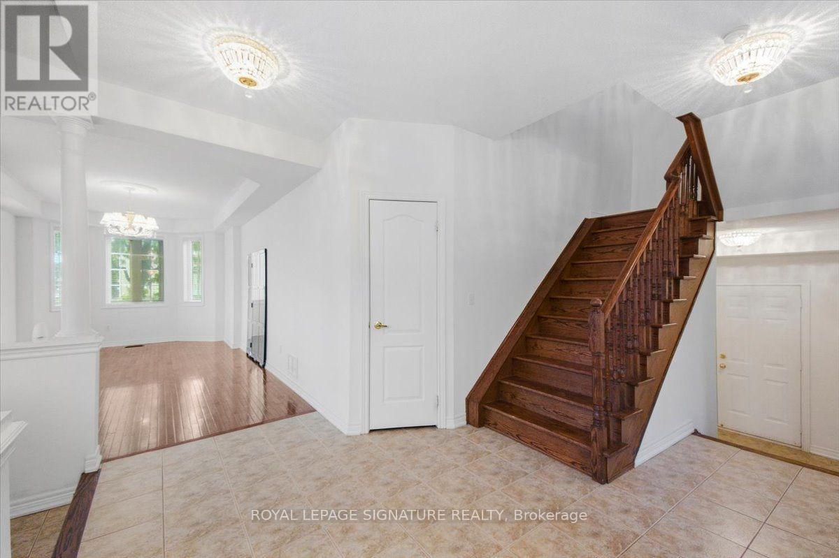 106 Craggview Drive, Toronto, Ontario  L9N 0P2 - Photo 3 - E13822760