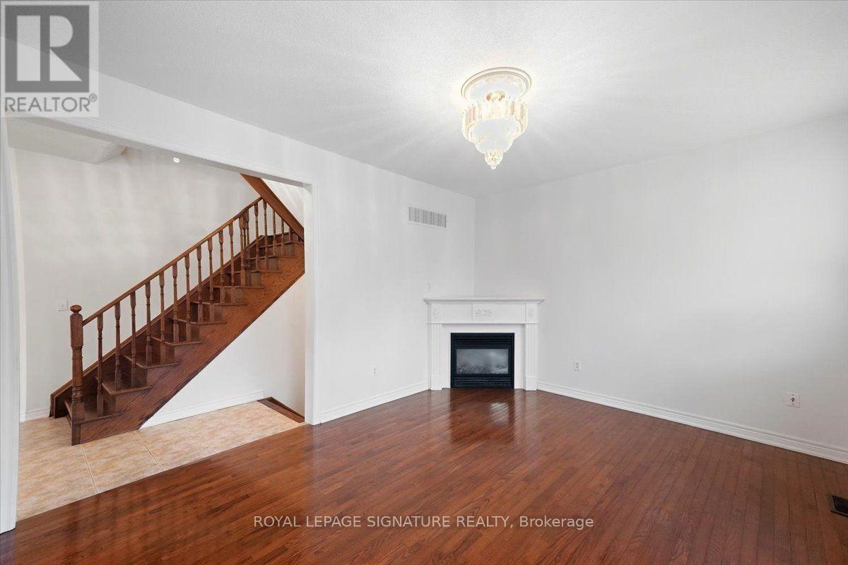 106 Craggview Drive, Toronto, Ontario  L9N 0P2 - Photo 4 - E13822760