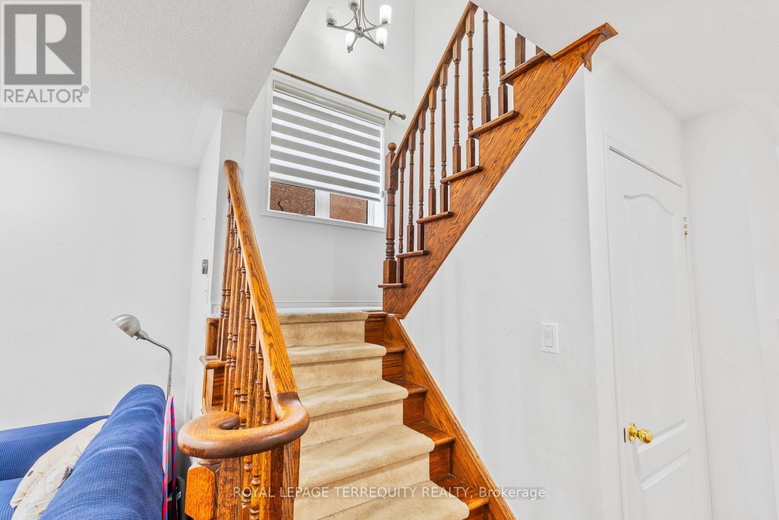 44 Thackery Drive, Ajax, Ontario  L1T 0B4 - Photo 11 - E13822824