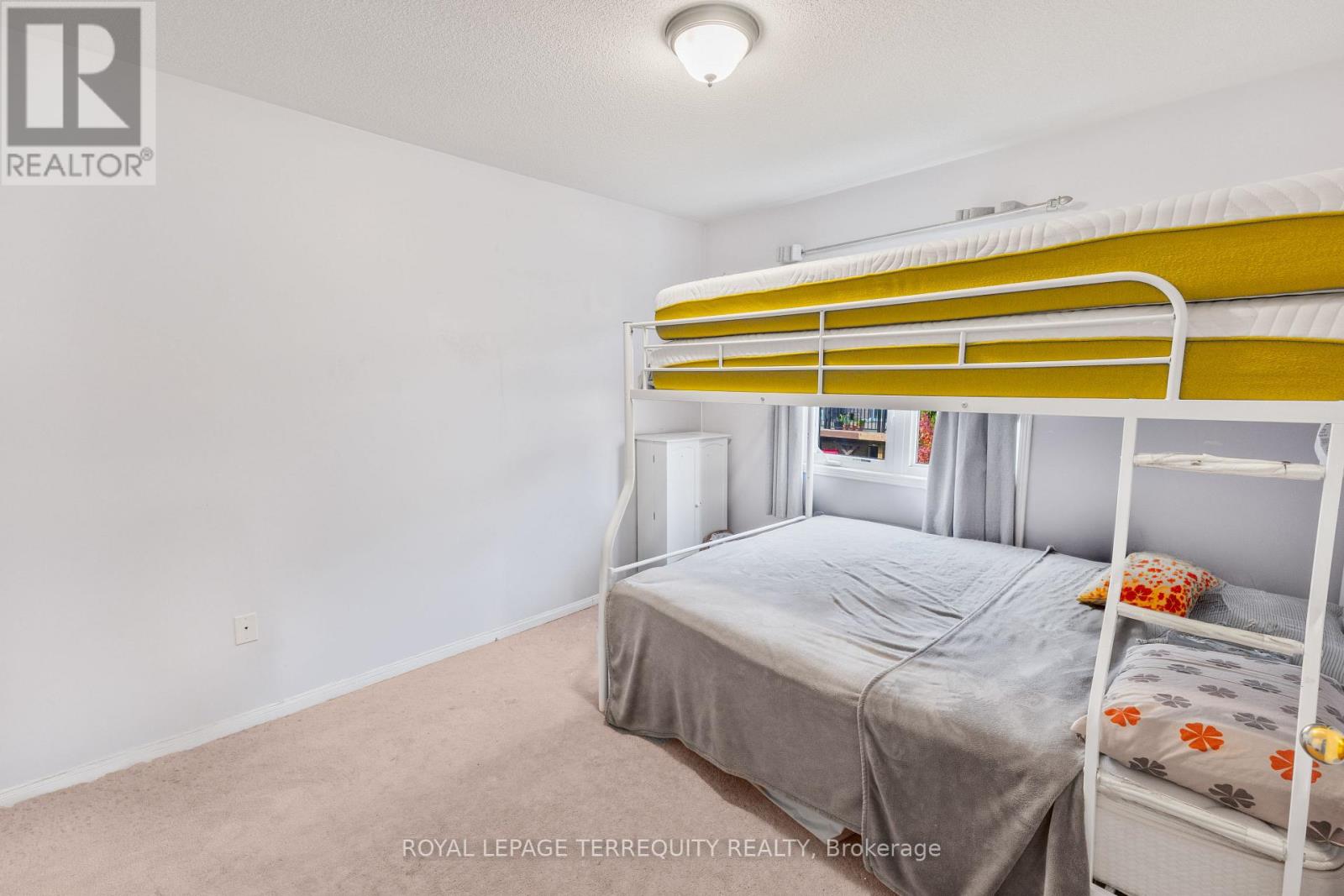 44 Thackery Drive, Ajax, Ontario  L1T 0B4 - Photo 19 - E13822824