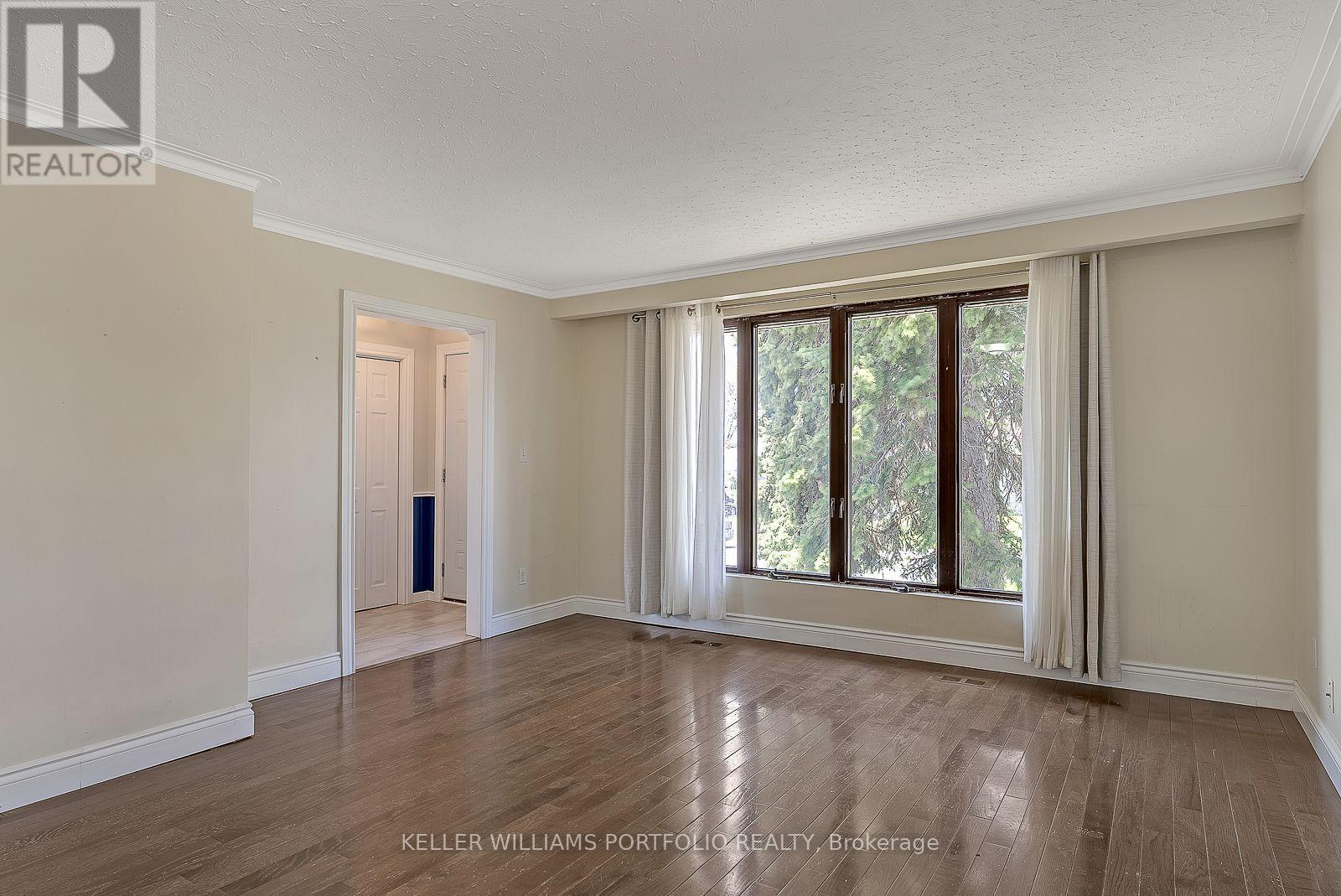 Main Flr - 1519 Lakeside Street, Oshawa, Ontario  L1J 3Y4 - Photo 12 - E13822928