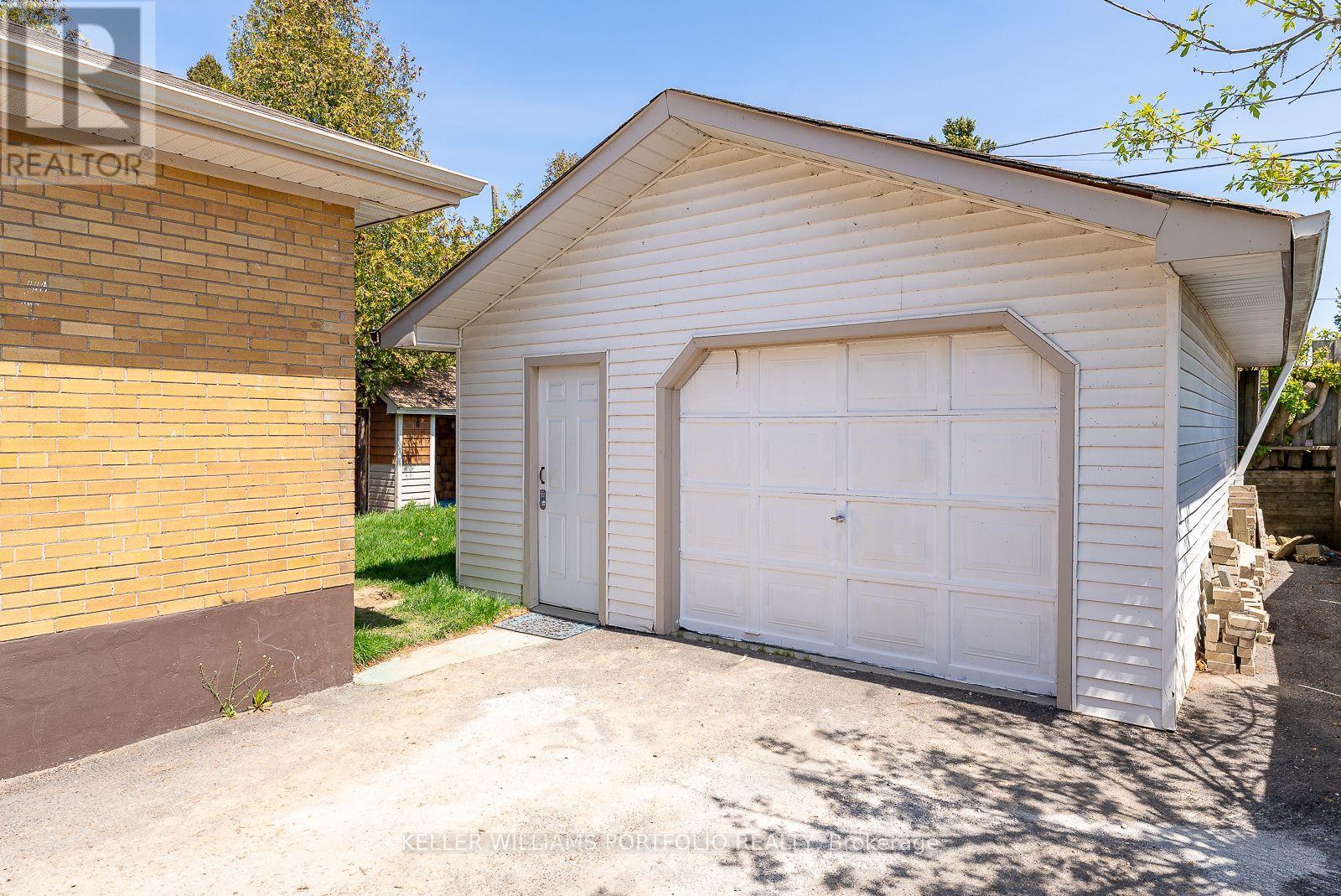 Main Flr - 1519 Lakeside Street, Oshawa, Ontario  L1J 3Y4 - Photo 21 - E13822928