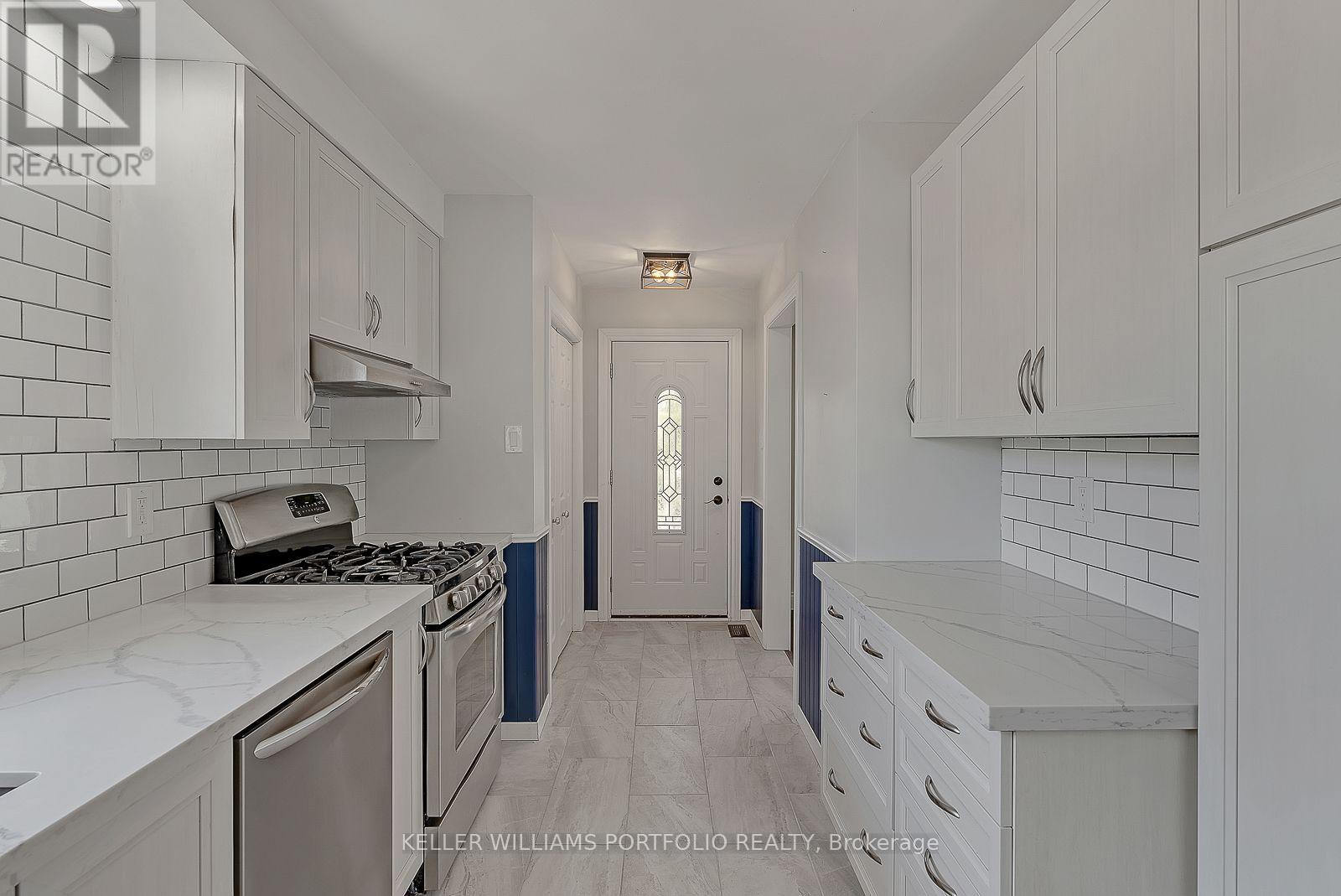 Main Flr - 1519 Lakeside Street, Oshawa, Ontario  L1J 3Y4 - Photo 8 - E13822928