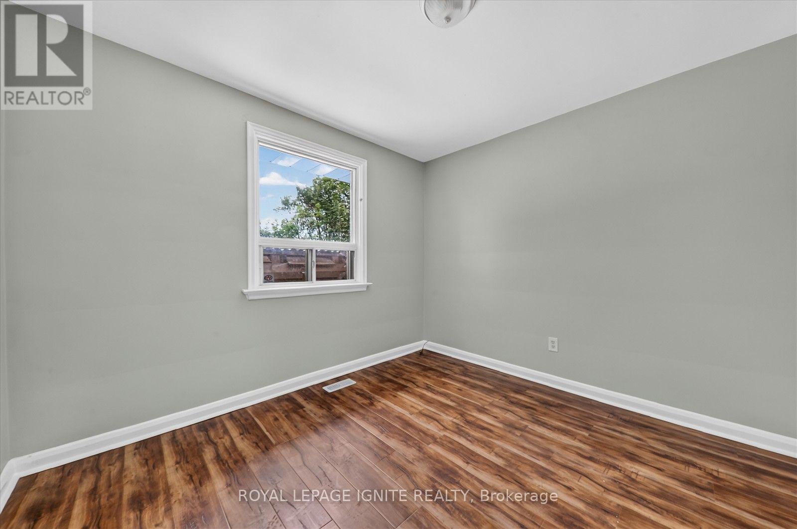 1197 Pharmacy Avenue, Toronto, Ontario  M1R 2H5 - Photo 20 - E13822936