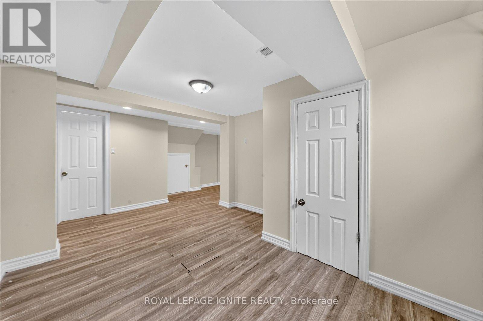 1197 Pharmacy Avenue, Toronto, Ontario  M1R 2H5 - Photo 27 - E13822936