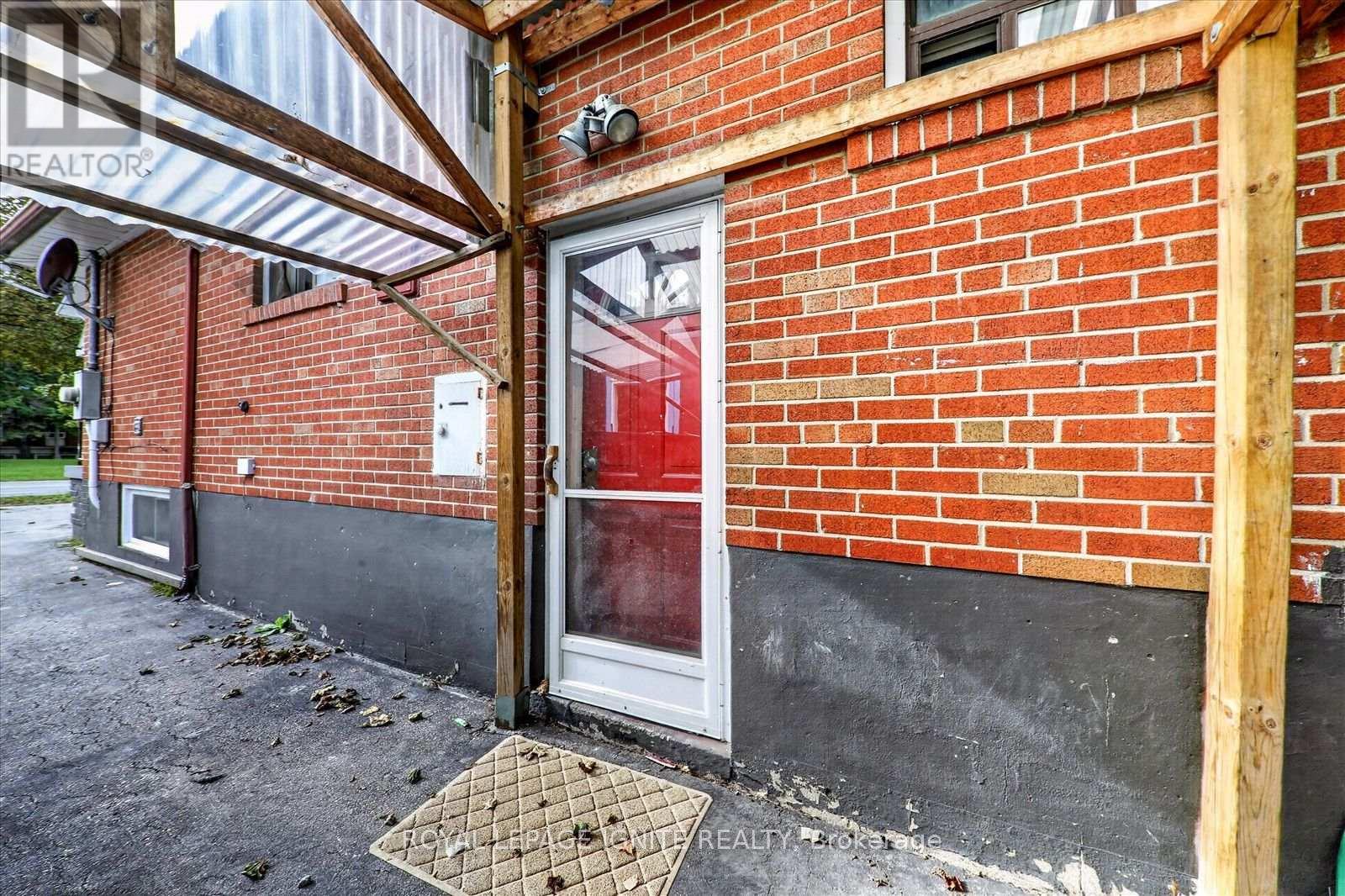 1197 Pharmacy Avenue, Toronto, Ontario  M1R 2H5 - Photo 37 - E13822936