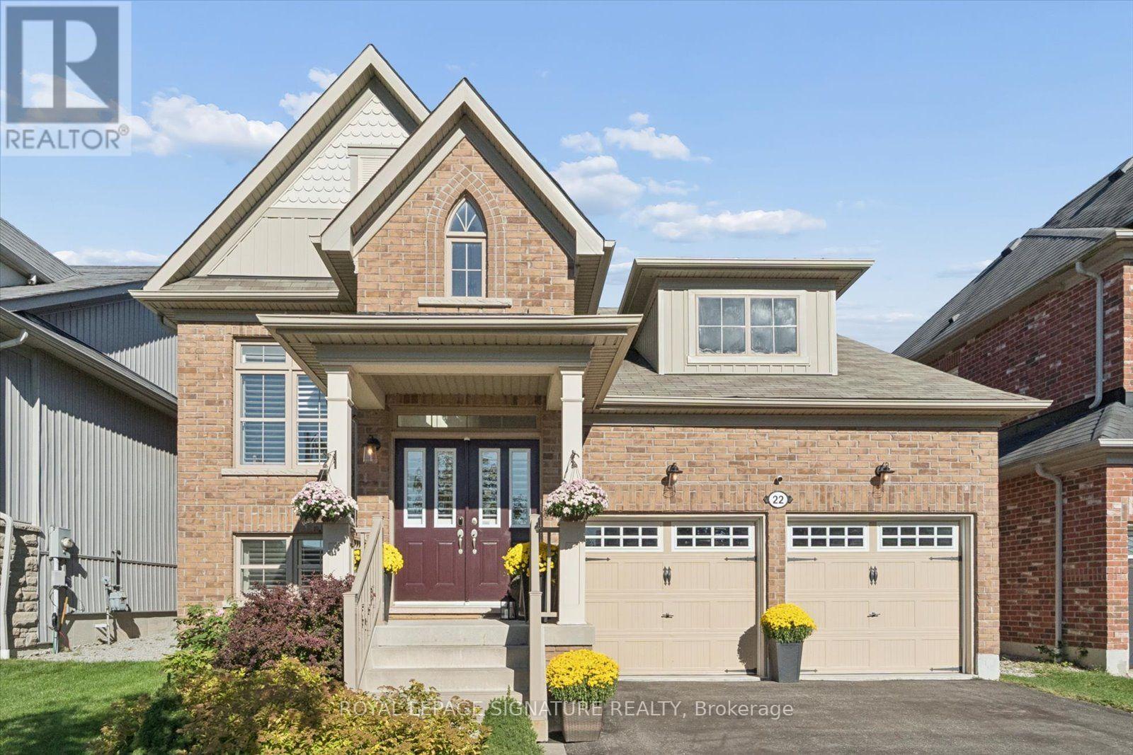 22 WYCOMBE STREET, Whitby, Ontario