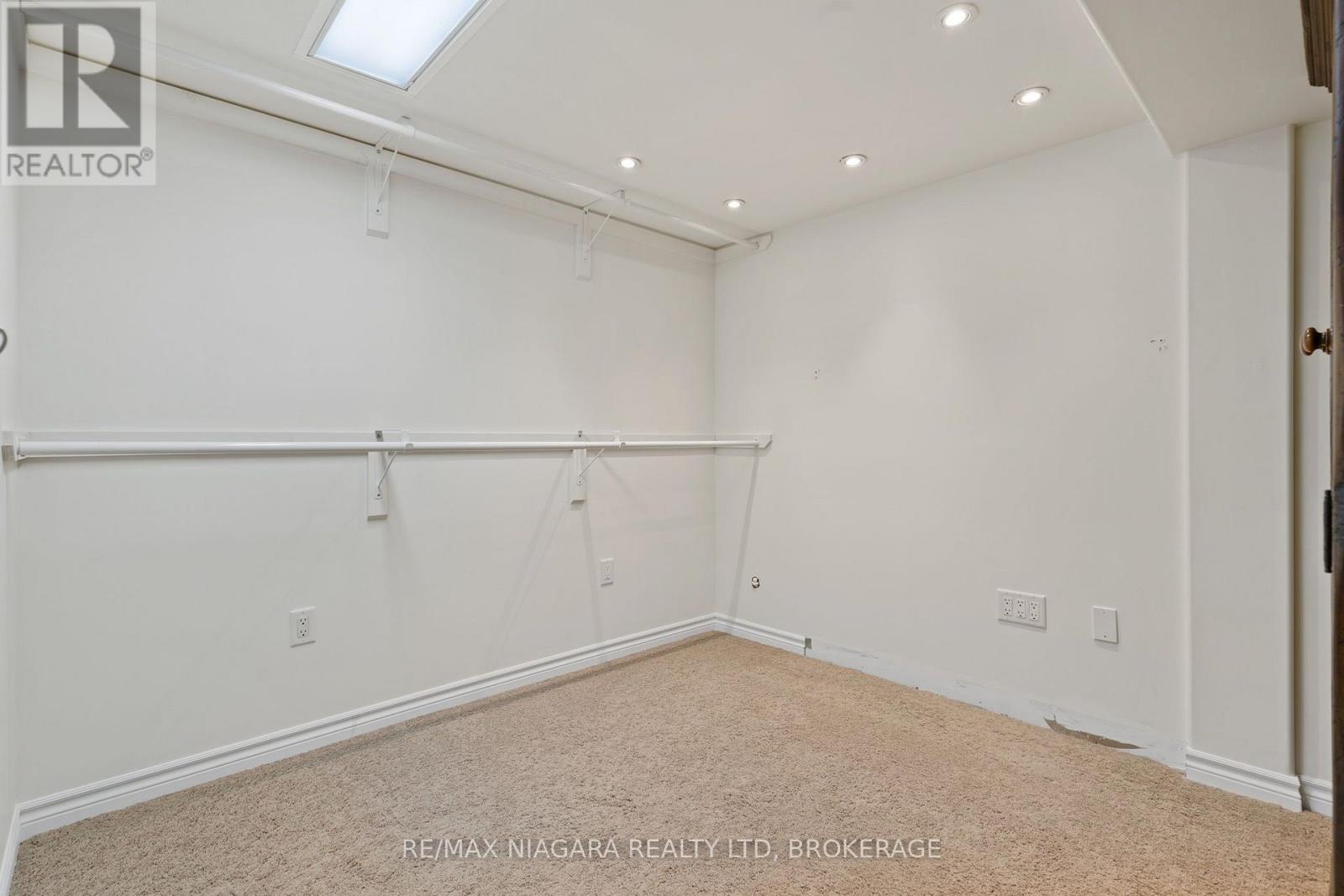 2487 Walker Court, Niagara Falls (Stamford), Ontario L2J 0A2 - Photo 21 - X13822960