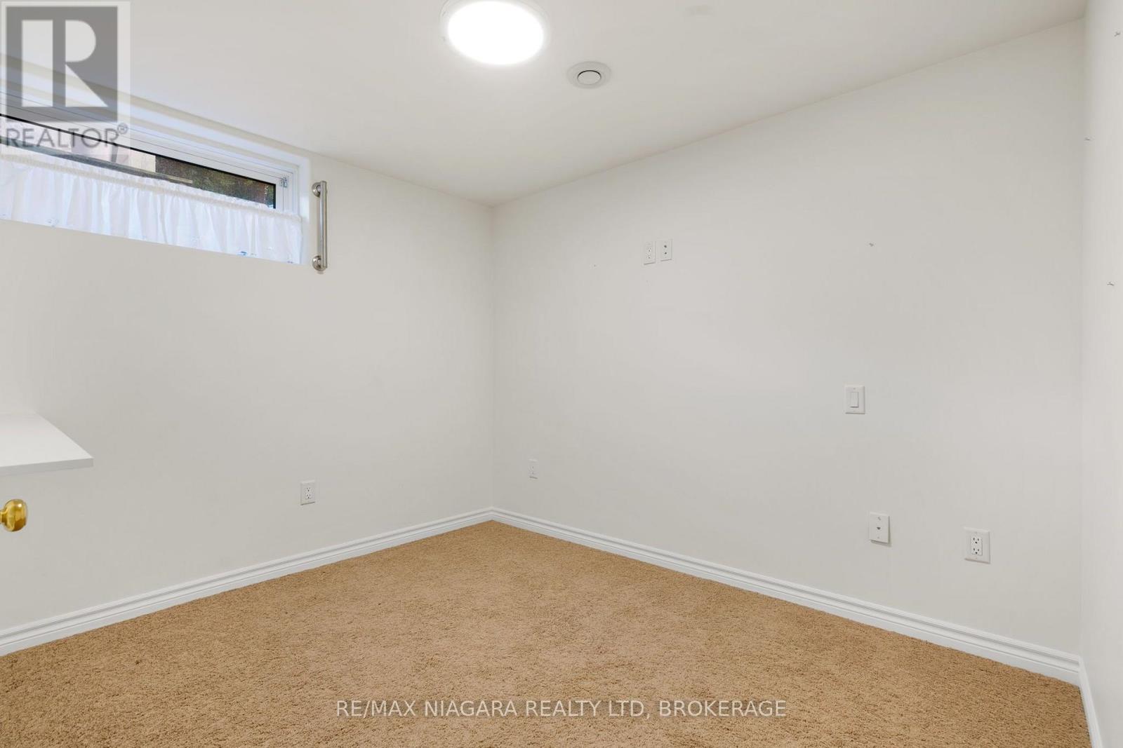 2487 Walker Court, Niagara Falls (Stamford), Ontario L2J 0A2 - Photo 22 - X13822960