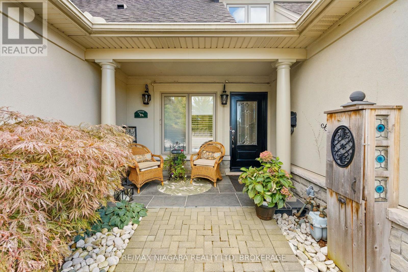 2487 Walker Court, Niagara Falls (Stamford), Ontario L2J 0A2 - Photo 3 - X13822960