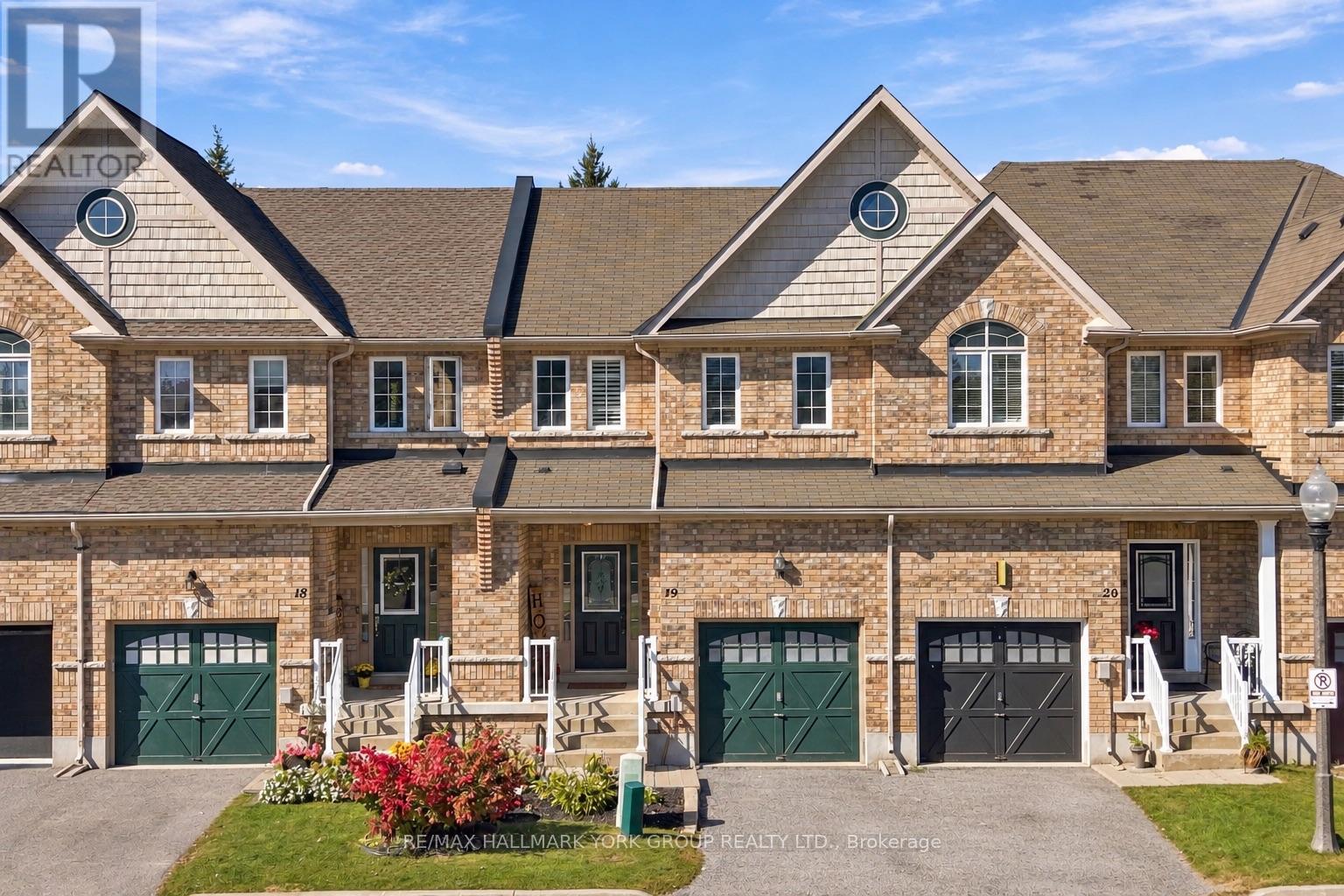 19 CASERTA STREET, Georgina, Ontario