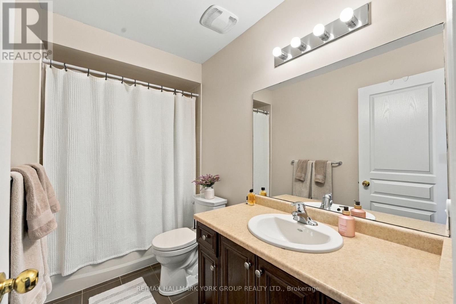 19 Caserta Street, Georgina, Ontario  L4P 0E6 - Photo 29 - N13822672