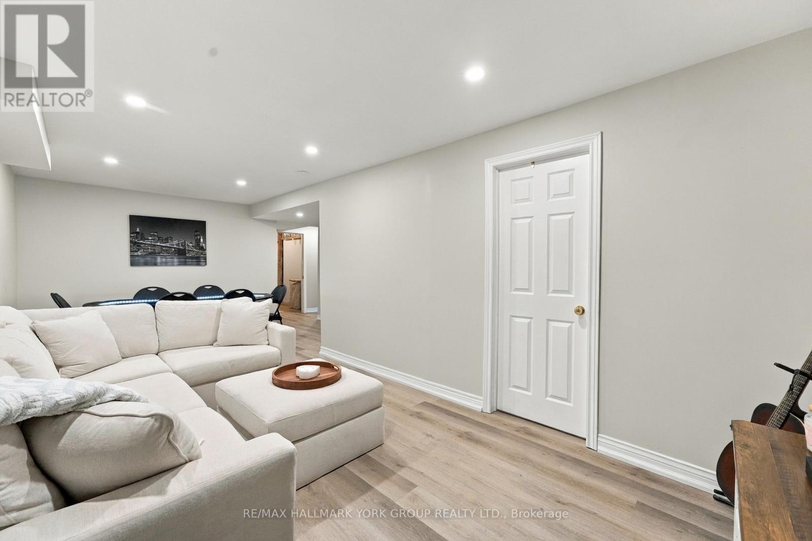 19 Caserta Street, Georgina, Ontario  L4P 0E6 - Photo 33 - N13822672