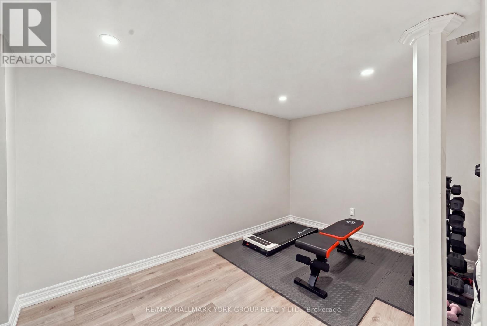 19 Caserta Street, Georgina, Ontario  L4P 0E6 - Photo 34 - N13822672