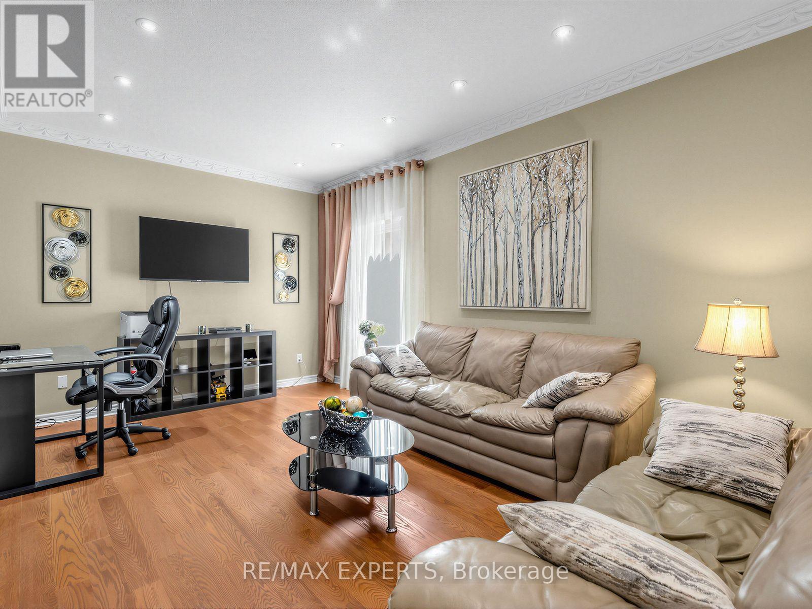 113 Sonoma Boulevard, Vaughan, Ontario  L4H 1N8 - Photo 6 - N13822740