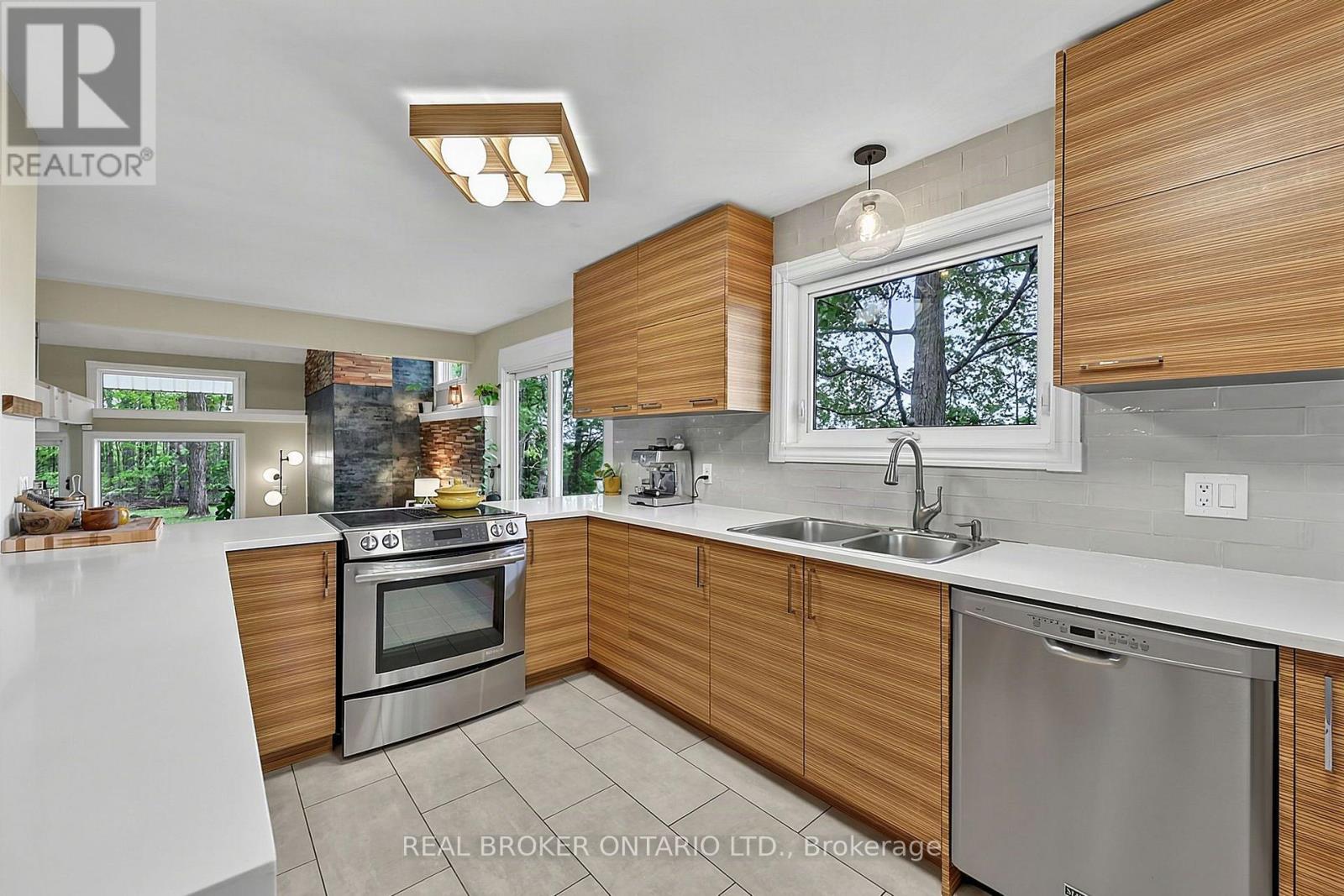 18061 Highway 48, East Gwillimbury (Mt Albert), Ontario L0G 1E0 - Photo 13 - N13822796