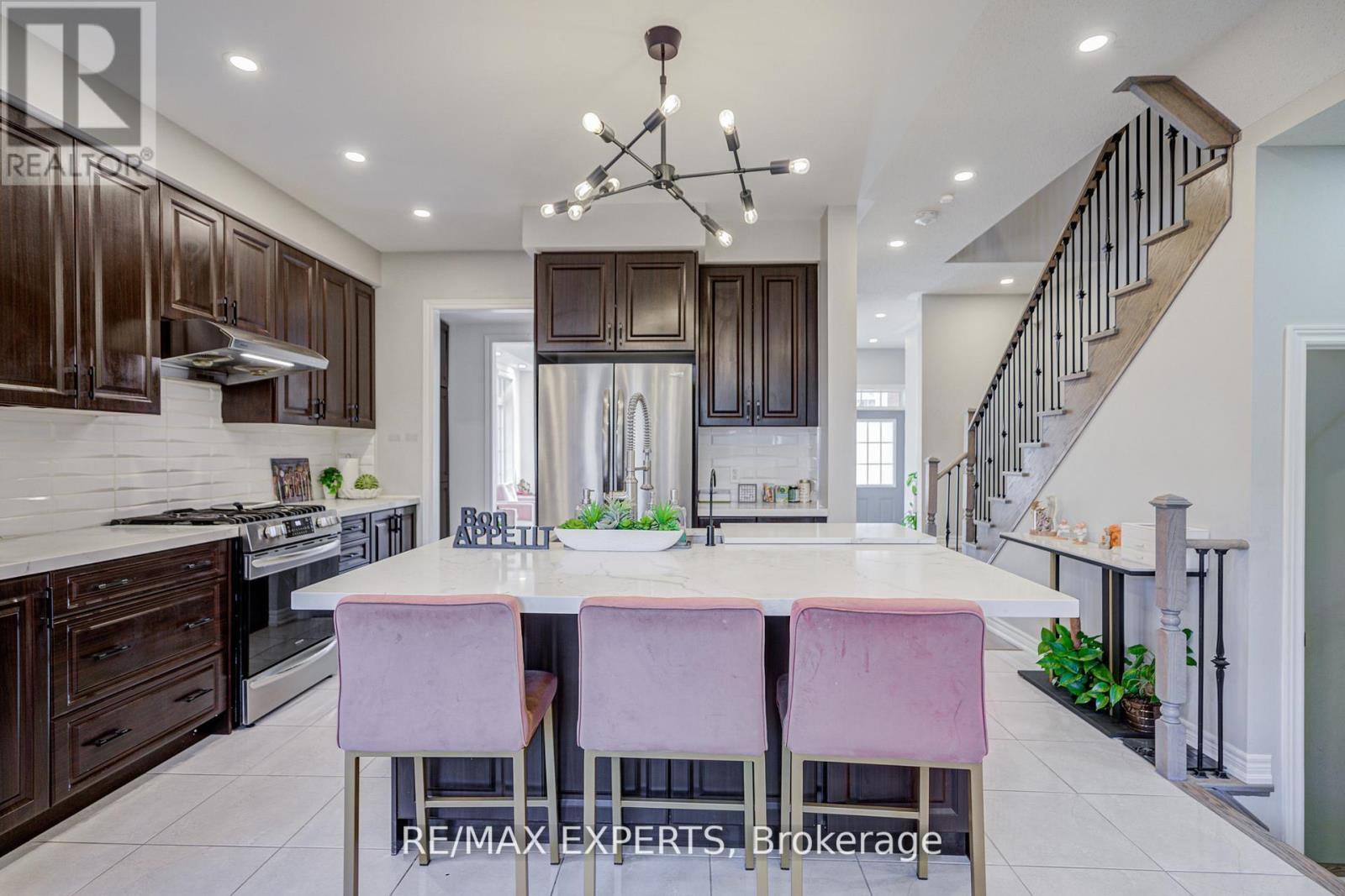 32 Walter Proctor Road, East Gwillimbury (Sharon), Ontario  L9N 0P1 - Photo 15 - N13822884