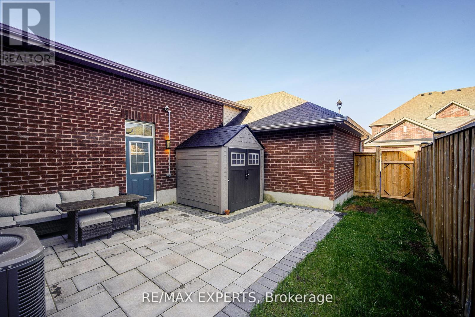 32 Walter Proctor Road, East Gwillimbury (Sharon), Ontario  L9N 0P1 - Photo 48 - N13822884