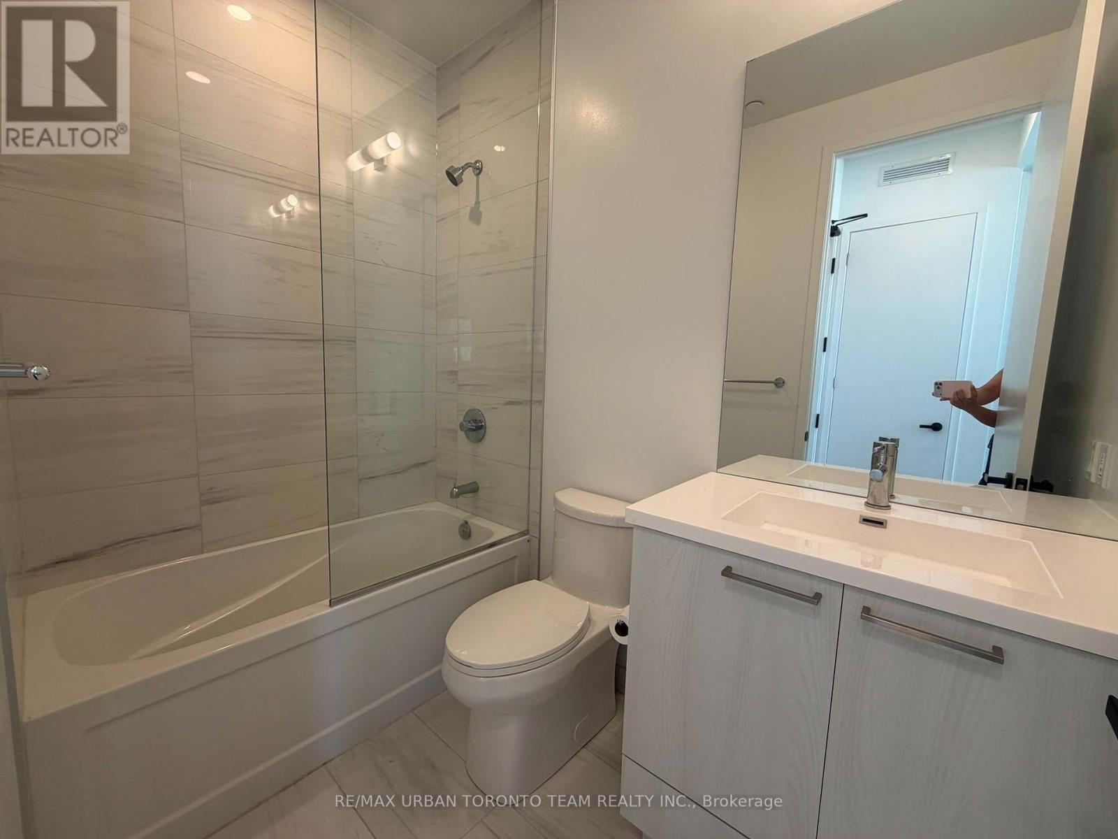 812 - 195 Commerce Street, Vaughan (Vaughan Corporate Centre), Ontario  L4K 5Z7 - Photo 5 - N13822938