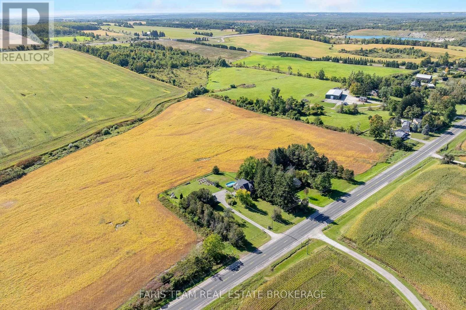 1346 PENETANGUISHENE ROAD, Springwater, Ontario