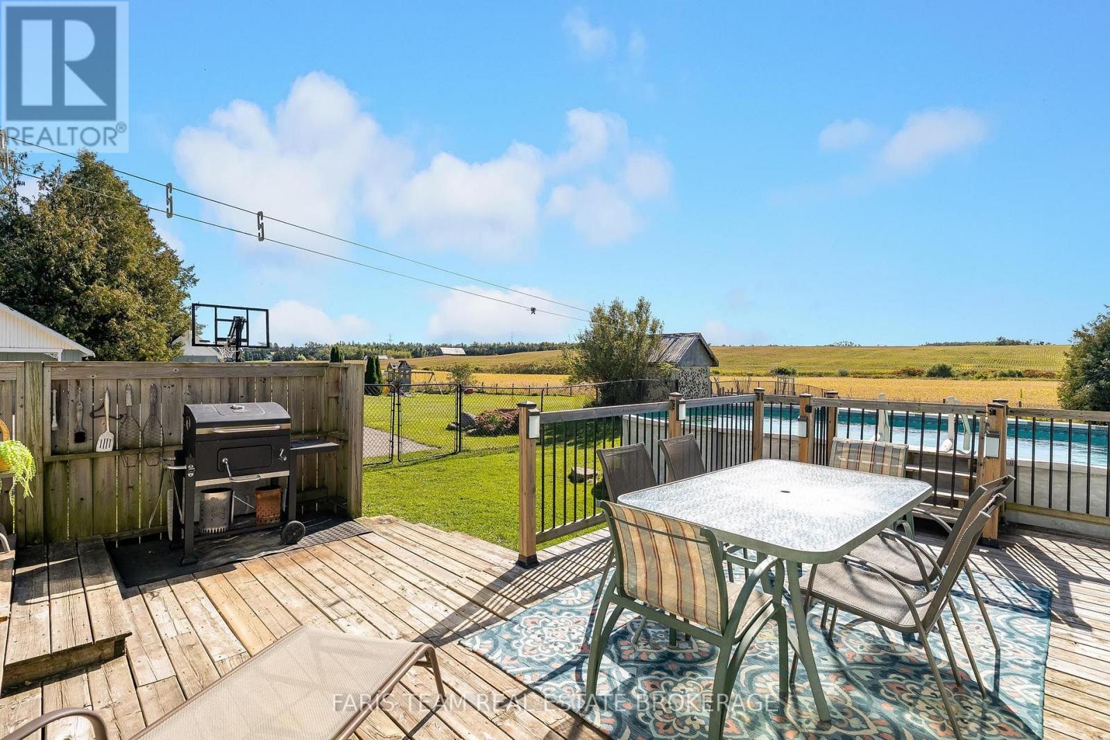 1346 Penetanguishene Road, Springwater, Ontario  L4M 4Y8 - Photo 28 - S13822860