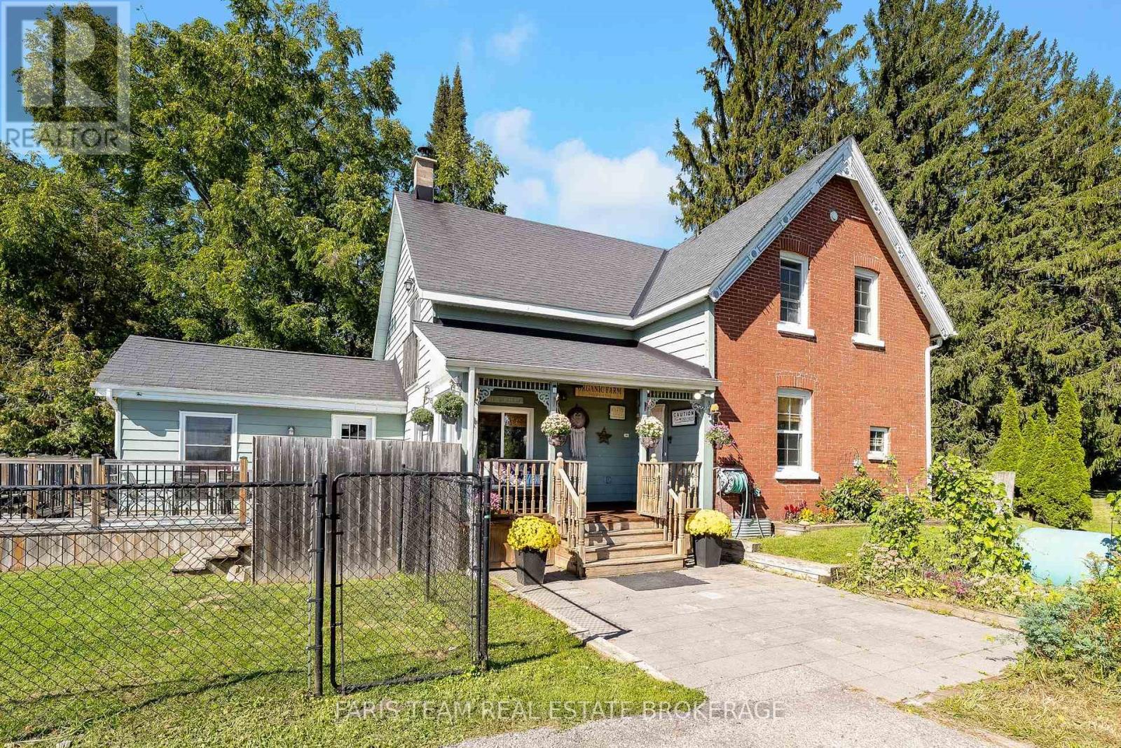 1346 Penetanguishene Road, Springwater, Ontario  L4M 4Y8 - Photo 5 - S13822860