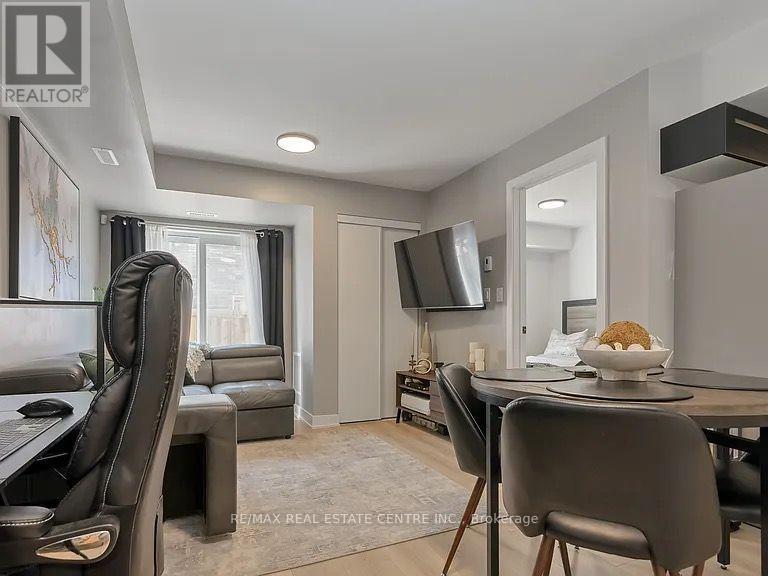 1 - 14 Pumpkin Corner Crescent, Barrie, Ontario  L9J 0T6 - Photo 6 - S13822918