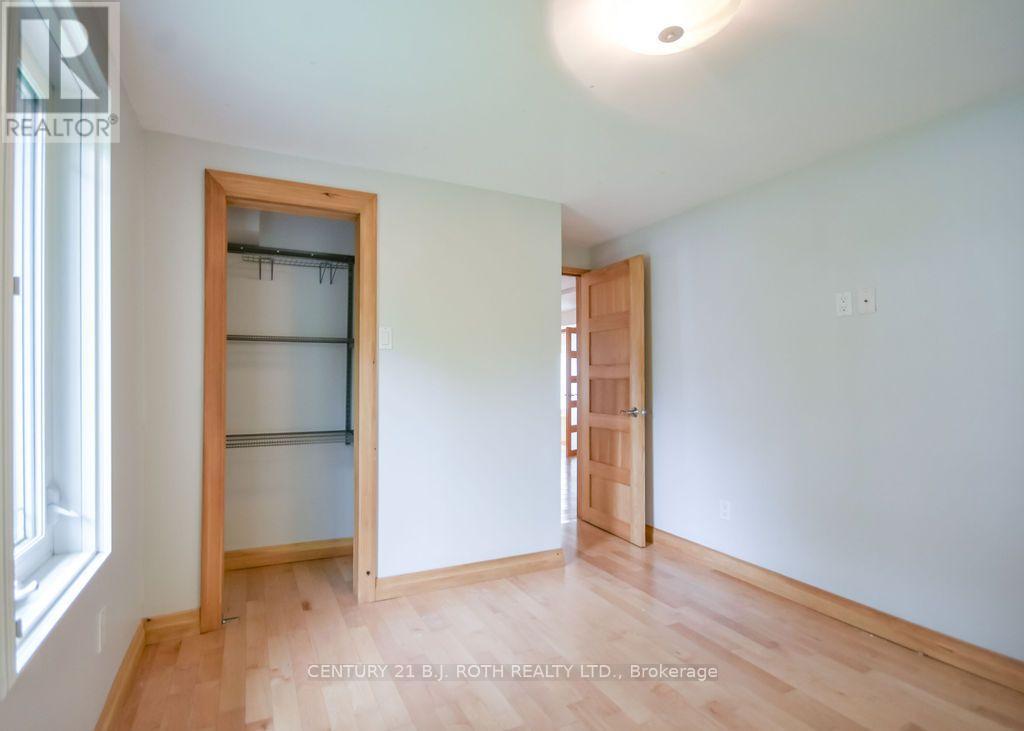 45 Grove Street W, Barrie (Queen's Park), Ontario  L4N 1M6 - Photo 8 - S13822934