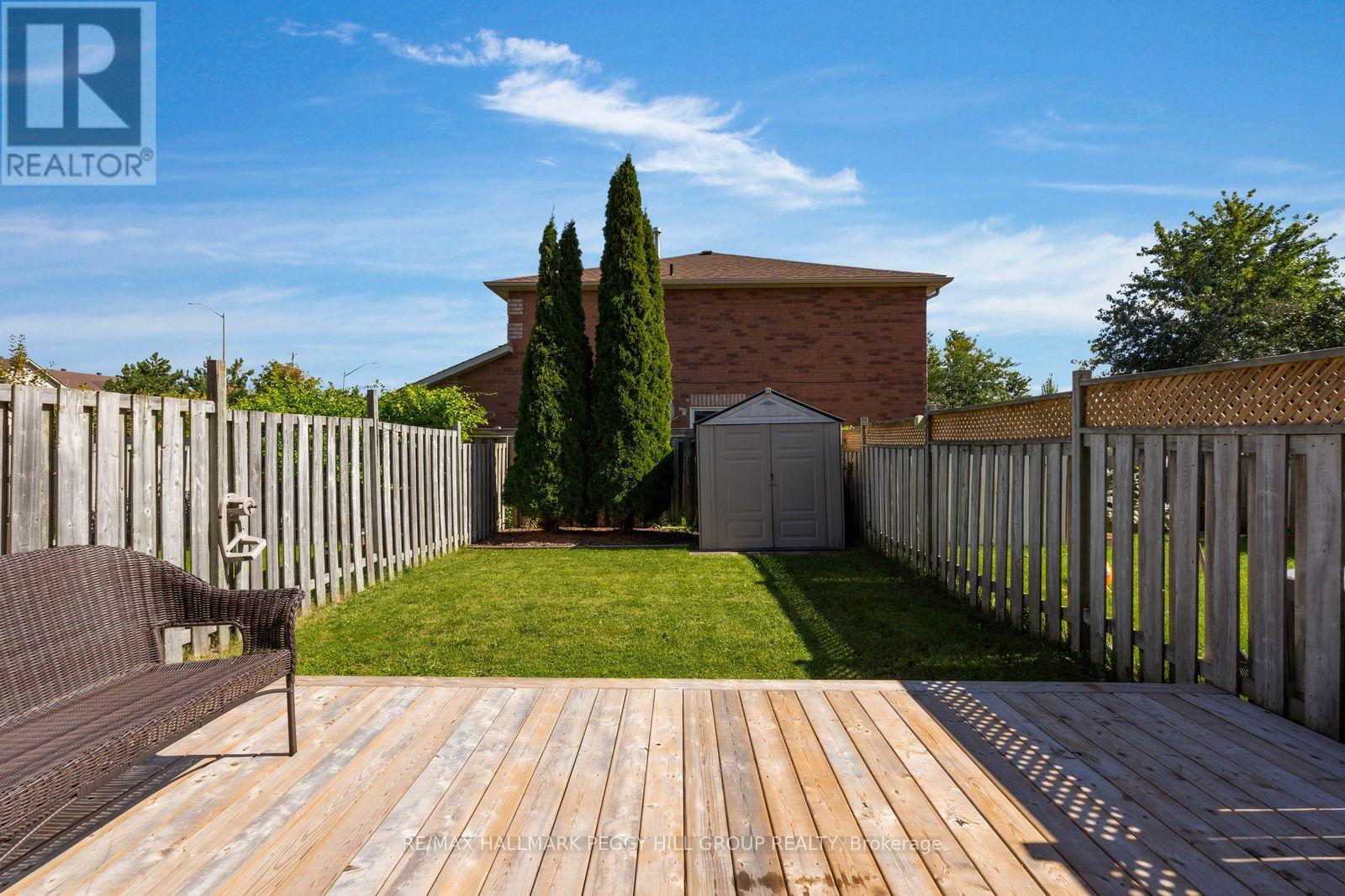 11 Caribou Court, Barrie, Ontario  L4N 8N3 - Photo 2 - S13822970