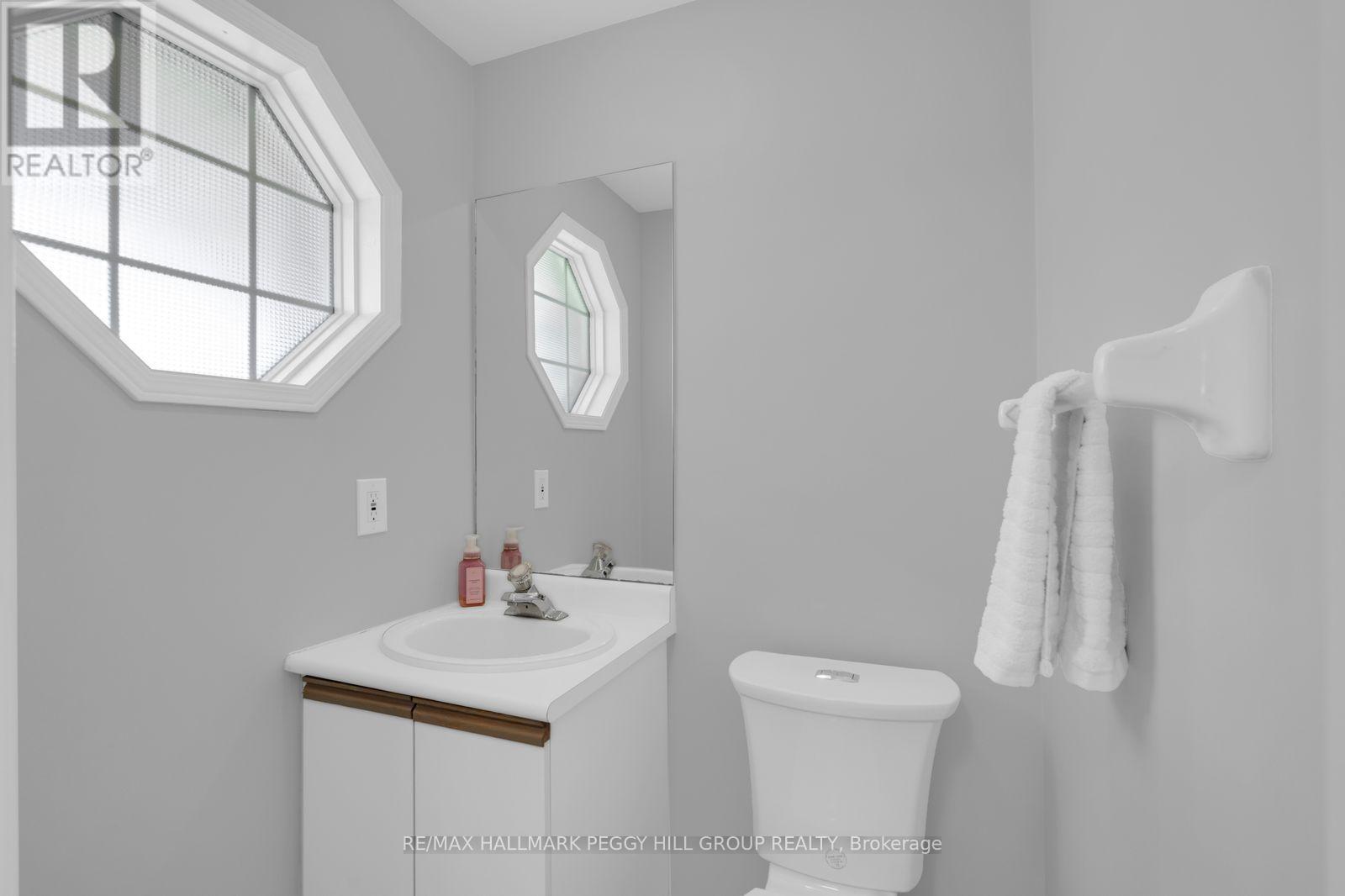 11 Caribou Court, Barrie, Ontario  L4N 8N3 - Photo 7 - S13822970