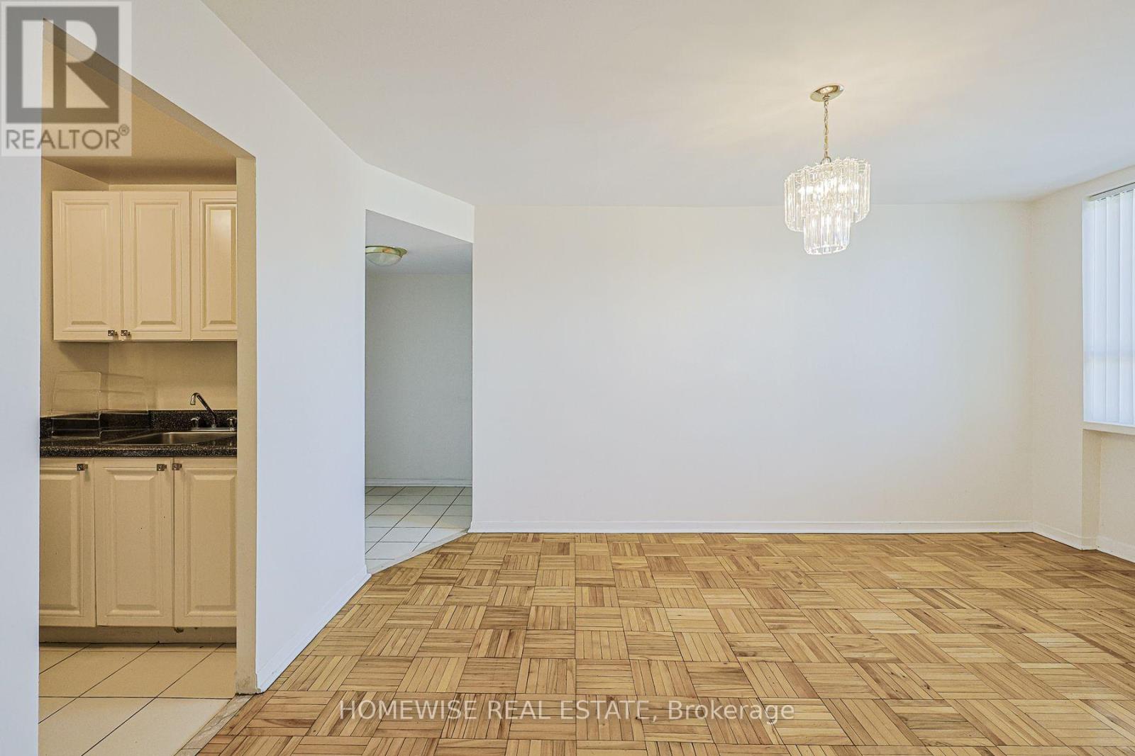 210 - 485 Kingston Road, Toronto, Ontario  M4L 1V6 - Photo 10 - E13787258