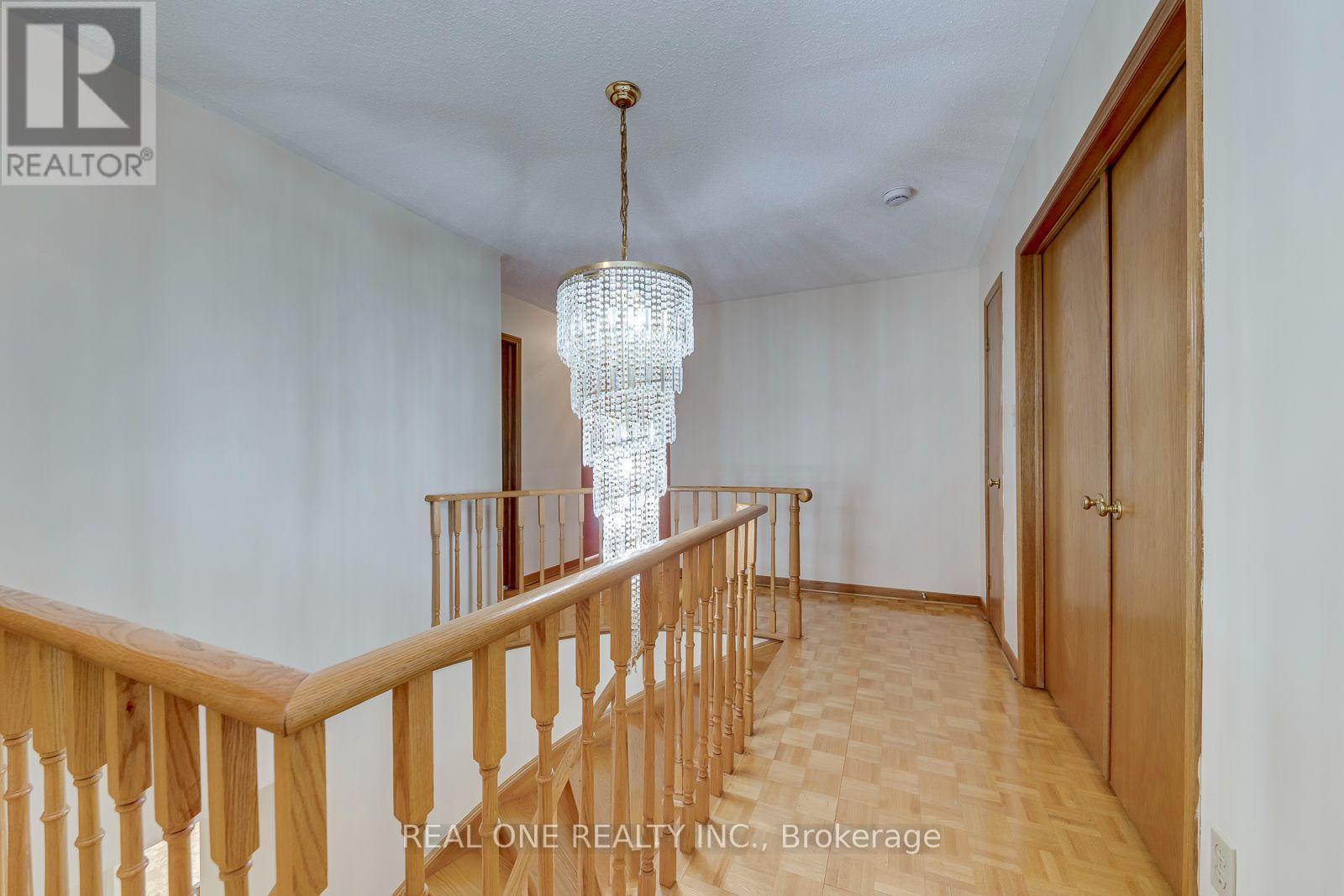 1332 Greenwood Crescent, Oakville, Ontario  L6J 6V3 - Photo 23 - W13822652