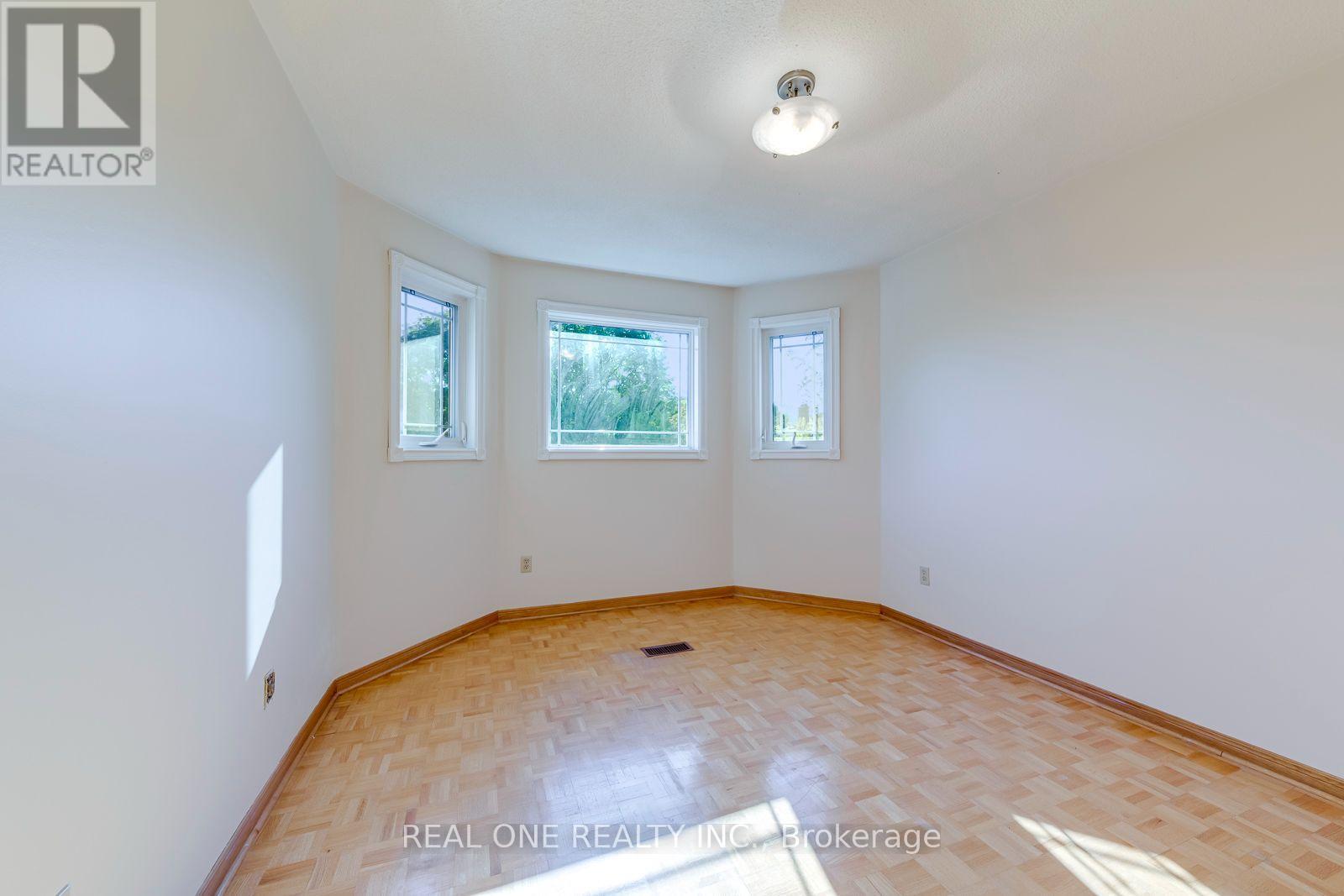 1332 Greenwood Crescent, Oakville, Ontario  L6J 6V3 - Photo 34 - W13822652