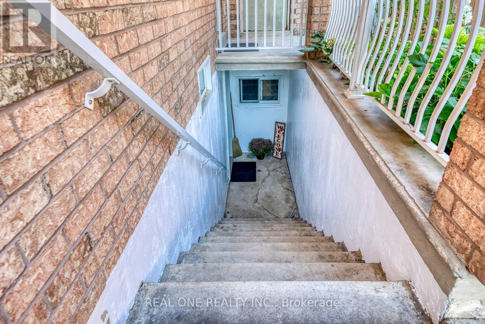 1332 Greenwood Crescent, Oakville, Ontario  L6J 6V3 - Photo 44 - W13822652