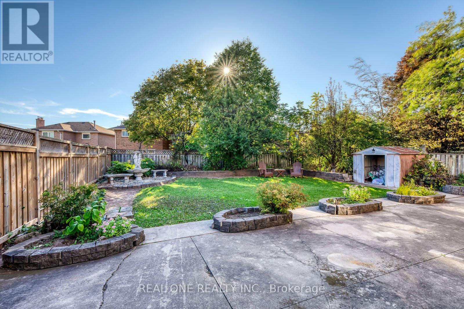 1332 Greenwood Crescent, Oakville, Ontario  L6J 6V3 - Photo 46 - W13822652