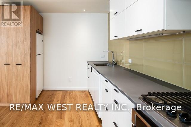 Bsmt - 152 Close Avenue, Toronto (South Parkdale), Ontario  M6K 2V5 - Photo 11 - W13822666