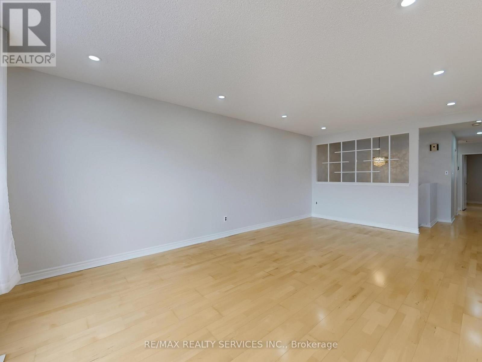 9 Glenridge Road, Brampton, Ontario  L6S 1N2 - Photo 10 - W13822804