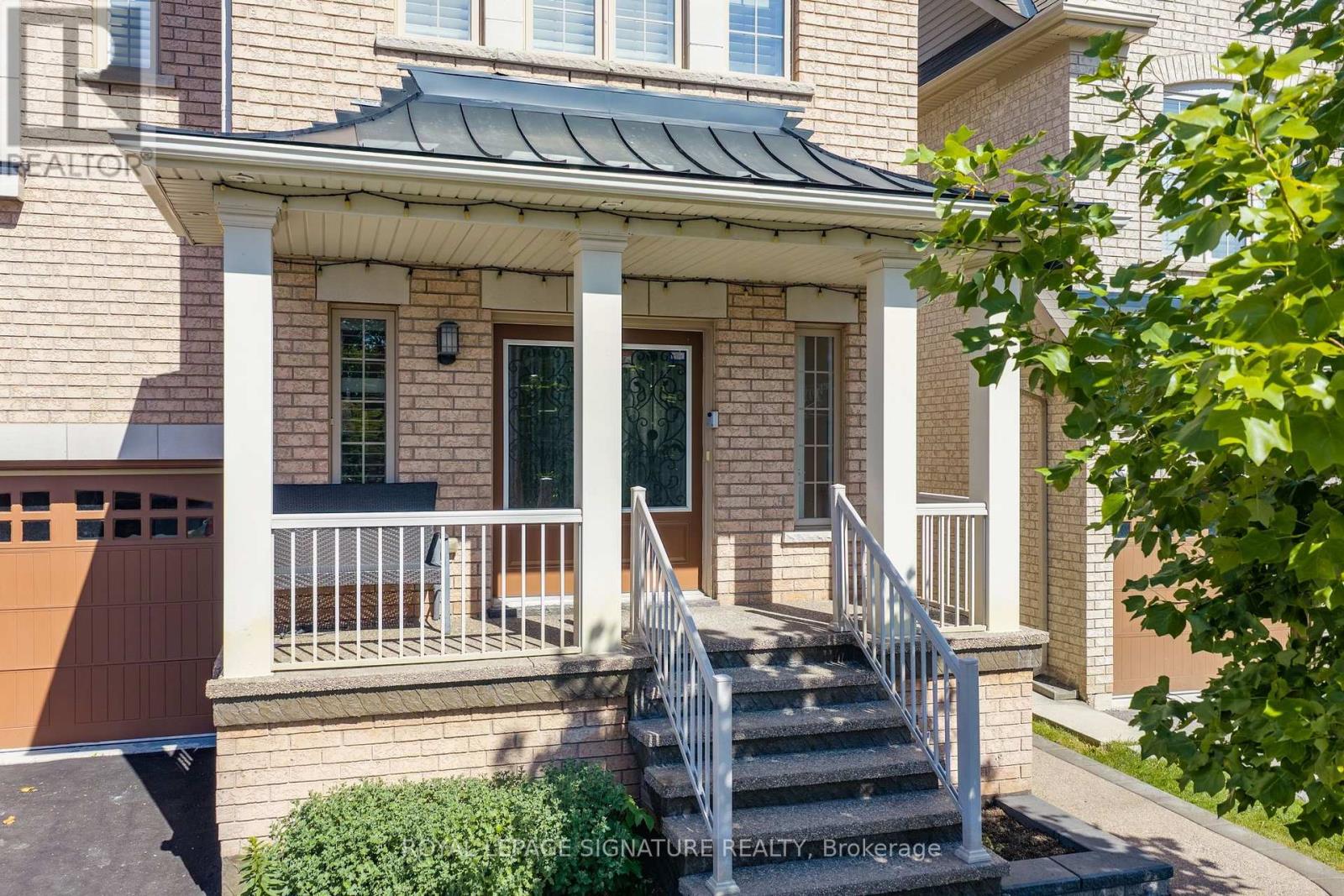23 Arrowpoint Drive, Brampton, Ontario  L6Y 0Y8 - Photo 4 - W13822842