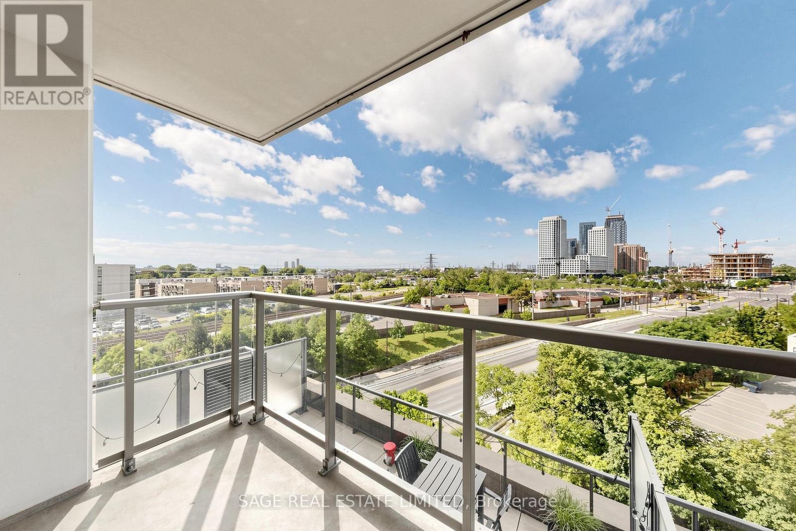 605 - 1 Michael Power Place, Toronto (Islington-City Centre West), Ontario  M9A 0A1 - Photo 26 - W13822866