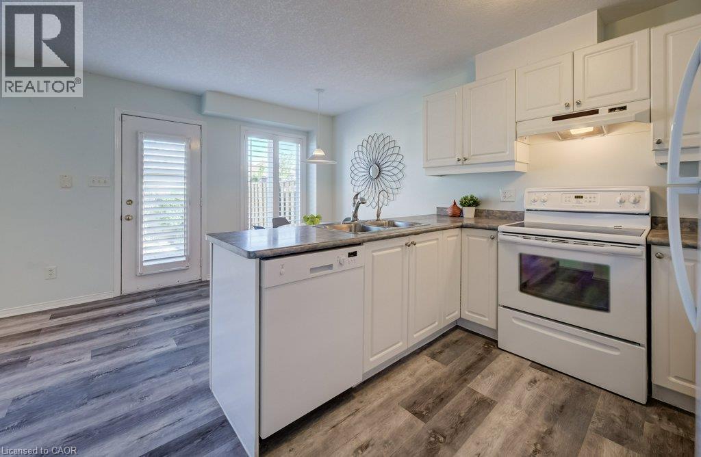 620 New Bedford Drive, Waterloo, Ontario  N2K 4C4 - Photo 14 - 40864772