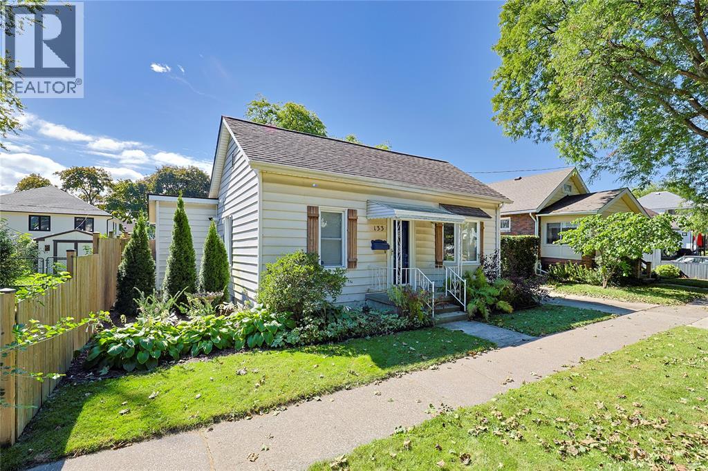 133 Bright Street, Sarnia, Ontario N7T 4E6 - Photo 2 - 26023400