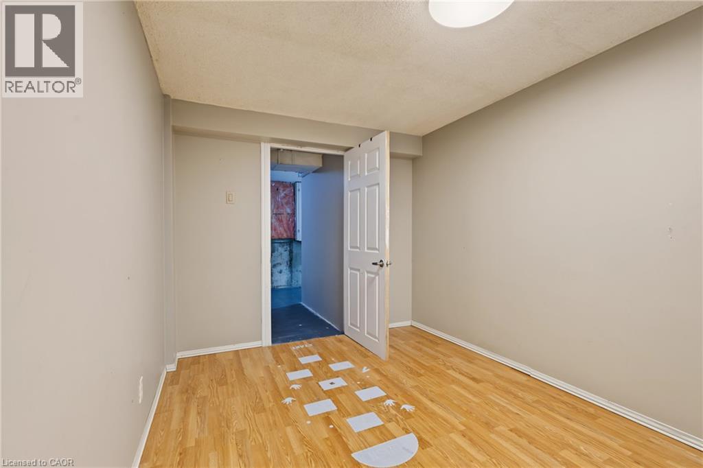 391 Stone Church Road E Unit# 14, Hamilton, Ontario  L9B 2H3 - Photo 27 - 40865131