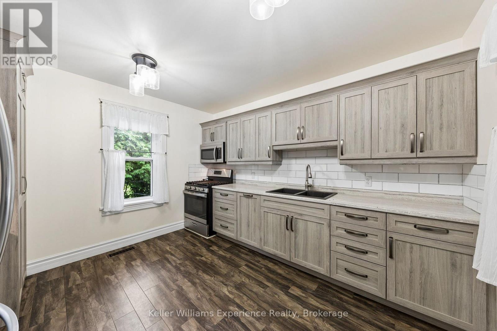 17 Stone Street, Springwater (Elmvale), Ontario  L0L 1P0 - Photo 17 - S13822510